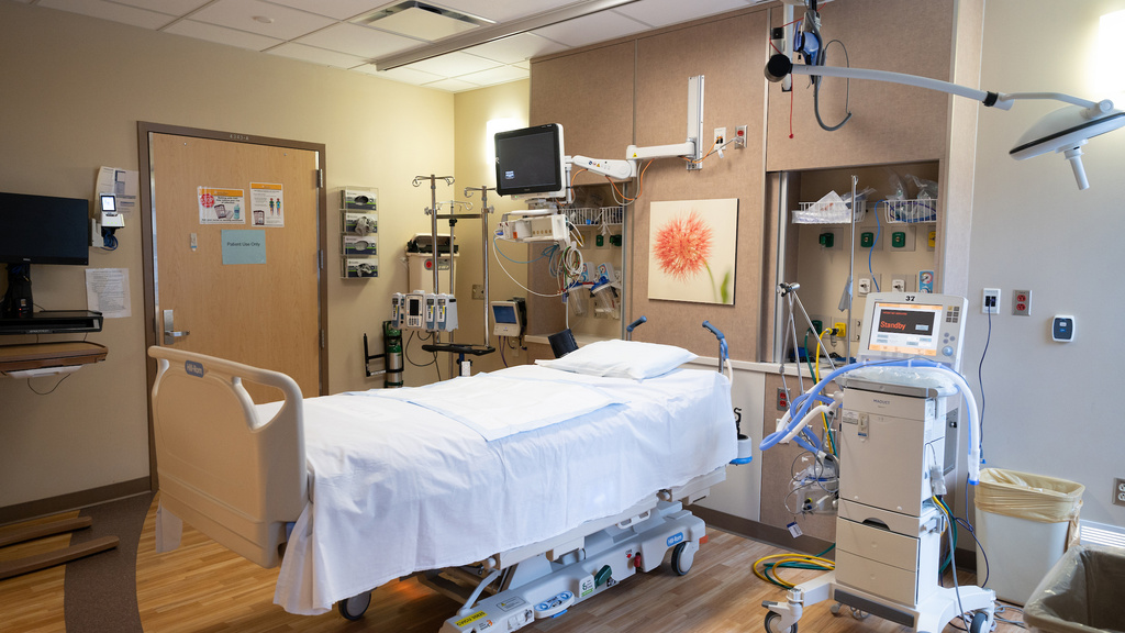 CVICU room